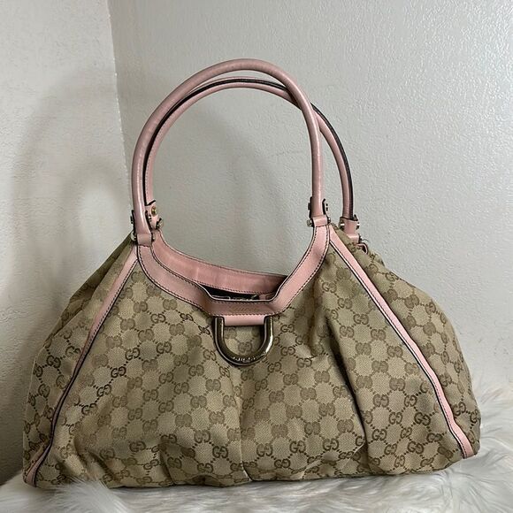 Gucci Handbags - 💯Authentic Gucci Hobo Tote Handbag🍀